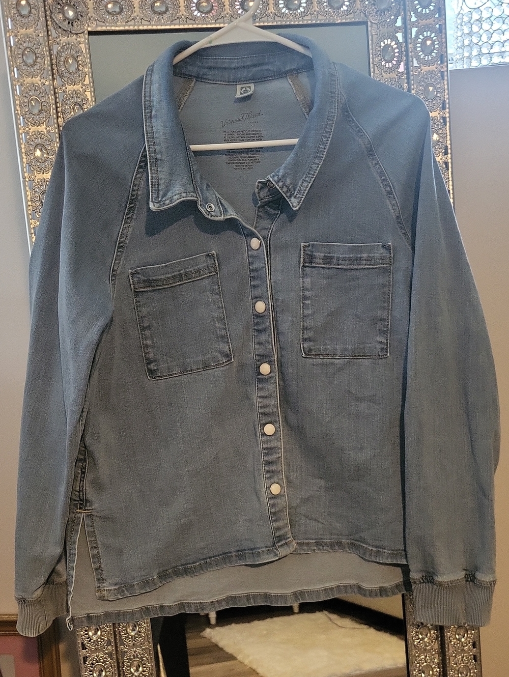 Trendy Light Washed Blue Denim Shirt Jacket